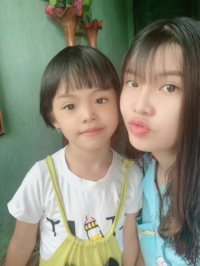 Theo chàng về dinh 7 tháng, Phượng Thị Nở sinh con trai kháu khỉnh