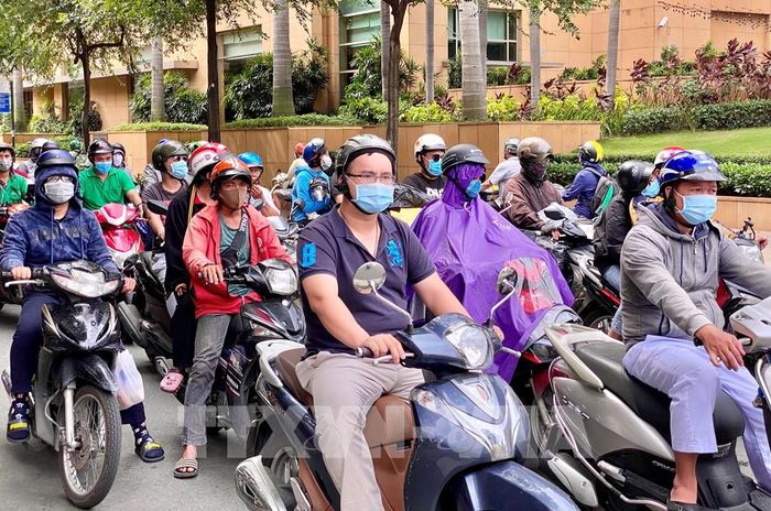 TP.HCM xử phạt 1,2 tỷ lỗi không khẩu trang, ra đường không lý do