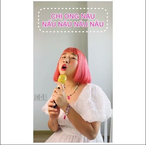 Trang Hý hát Chị Ong Nâu theo giai điệu bản hit đình đám Kpop