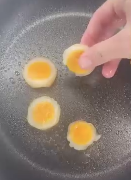 Trứng đông lạnh chiên gây sốt nhưng chuyên gia cảnh báo dễ nhiễm khuẩn