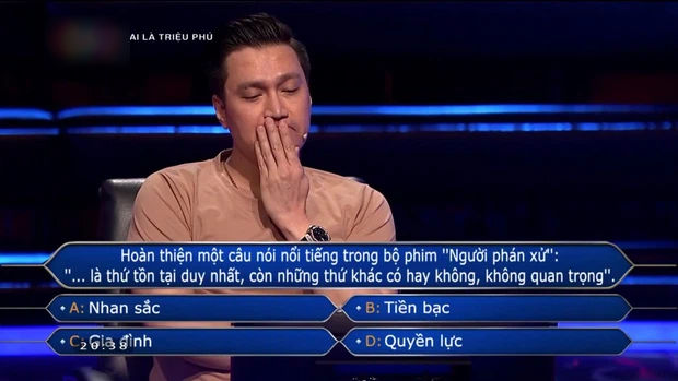 Việt Anh thi Ai Là Triệu Phú: Hỏi trúng tủ phim và màn trợ giúp bá đạo