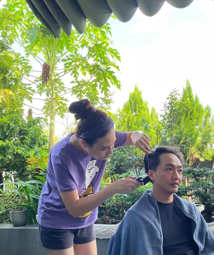 Lấy được vợ vừa đẹp vừa đảm, bảo sao Cường Đô La toàn tặng quà khủng