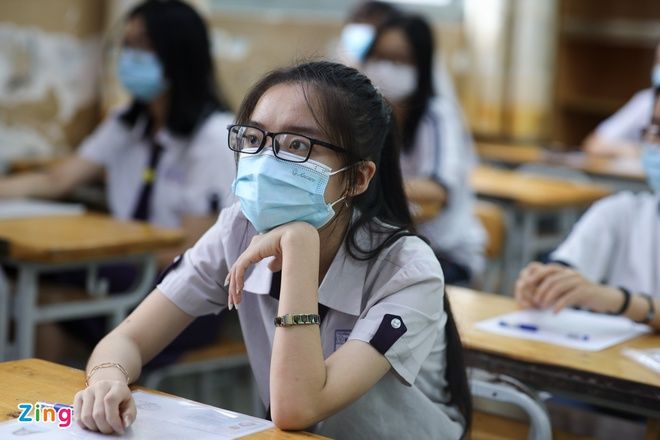 Vừa có điểm 10 môn Văn tốt nghiệp THPT cũng đồng xuất hiện điểm 0