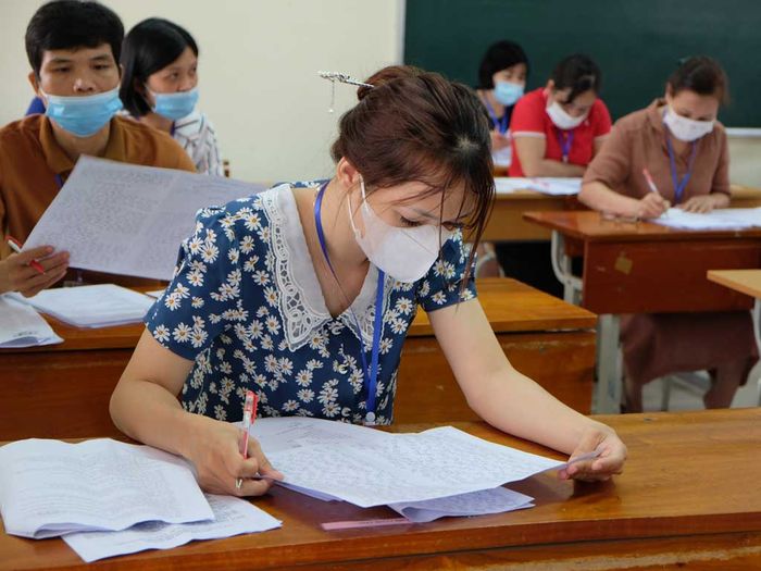 Vừa có điểm 10 môn Văn tốt nghiệp THPT cũng đồng xuất hiện điểm 0