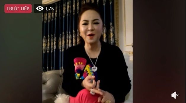 Nữ CEO mắng Vy Oanh đứt dây xấu hổ, khoe sương sương 1.000 sổ đỏ