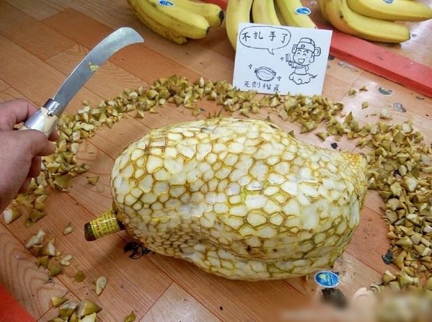 1001 kiểu bổ quả lạ đời: Cảnh anh giai bổ mít vẫn chưa hài nhất