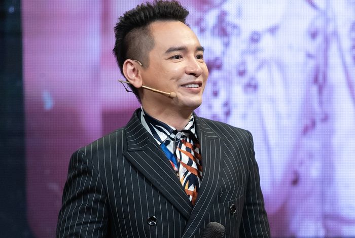 Nathan Lee gửi tặng gia đình Việt Quang 5 triệu đồng lo hậu sự
