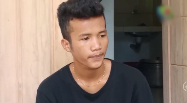 Bạn gái cũ đến phá đám cưới, chàng trai cưới luôn làm vợ thứ 2