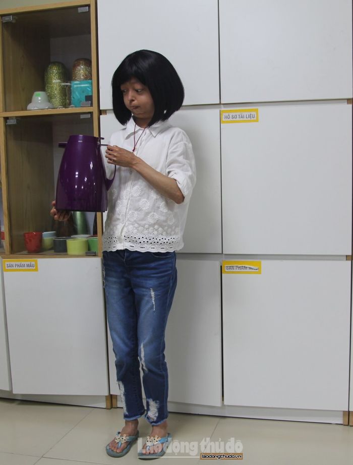 Cao 1m3, nặng 25kg: Cô gái người Tày vẫn giúp được ba mẹ thoát nghèo