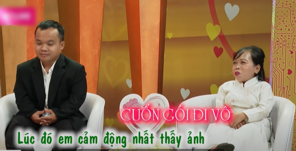 Cặp đôi tí hon mang bầu bị gia đình ngăn cấm, cháu đầy tháng mới nhận