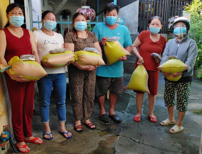Chủ trọ đến thu 800K tiền phòng thấy thương tặng lại 2 triệu