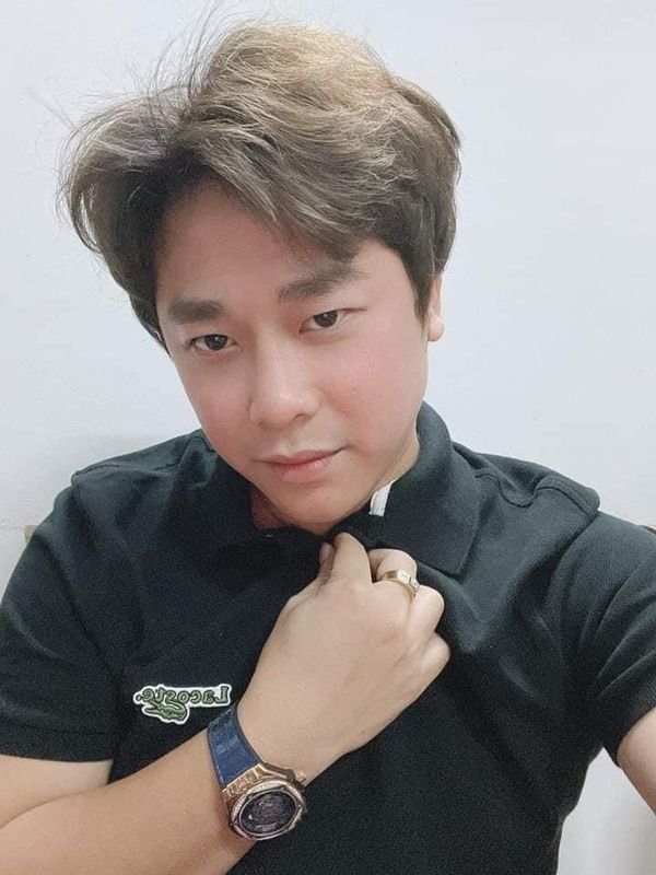 Chuẩn đại gia miền Tây: Mẹ chồng và ông xã Hòa Minzy diện toàn đồ hiệu
