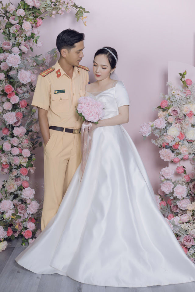 Sau 2 lần bị phạt, cô gái nên duyên với CSGT: Từ nay hết phạm luật