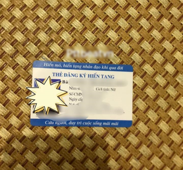 Cô gái suy thận hồi sinh kì diệu, nay làm điều diệu kì để trả ơn đời