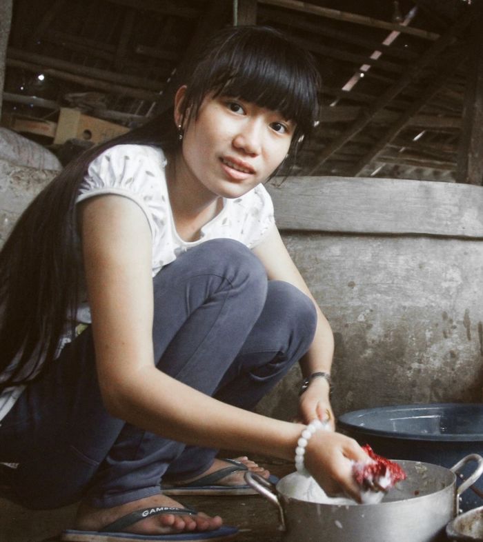 Cô gái tên Ô Xin, rửa chén thuê năm nào giờ thành giảng viên ĐH Y