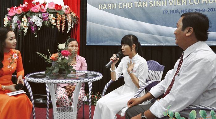 Cô gái tên Ô Xin, rửa chén thuê năm nào giờ thành giảng viên ĐH Y