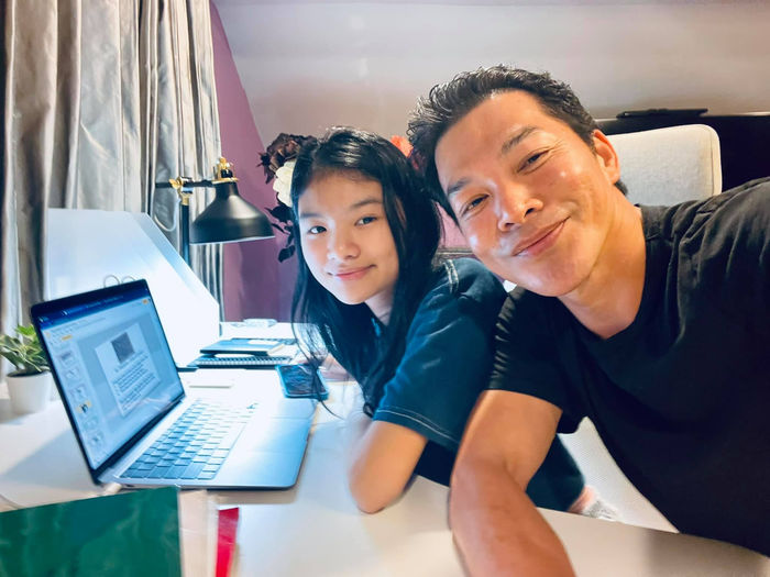 Con gái 13 tuổi của Trương Ngọc Ánh gây sốt với đôi chân siêu dài