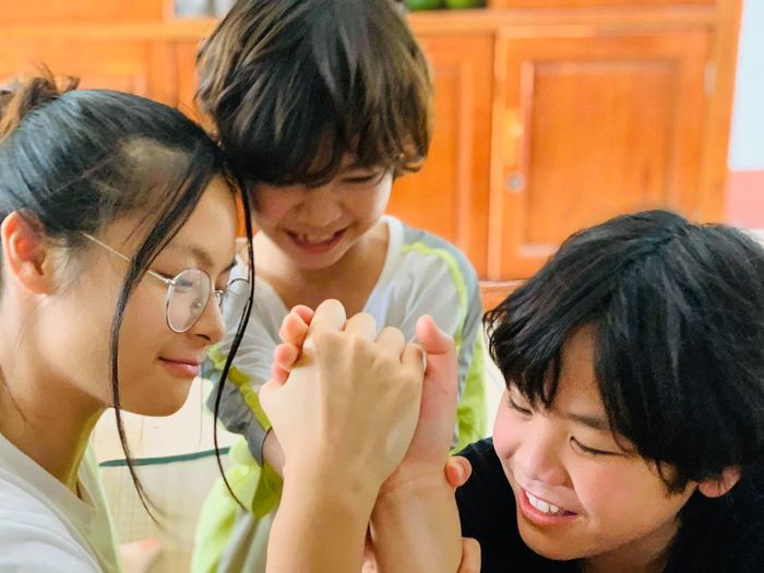 Chị cả Bố Ơi Mình Đi Thế sau 7 năm: hot face, thần thái người mẫu