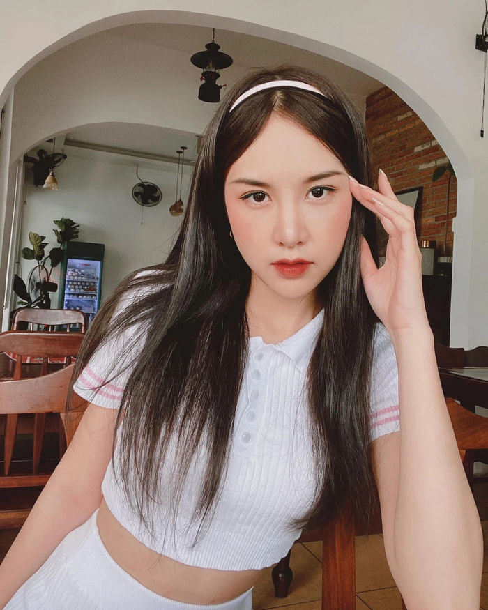 Con nhà nòi hứa hẹn làm chủ thế hệ mỹ nhân tài năng của Vbiz