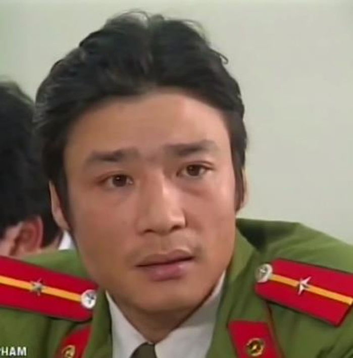 Ở ẩn đã lâu, cảnh sát đẹp trai nhất màn ảnh quyết tái xuất vì ái nữ