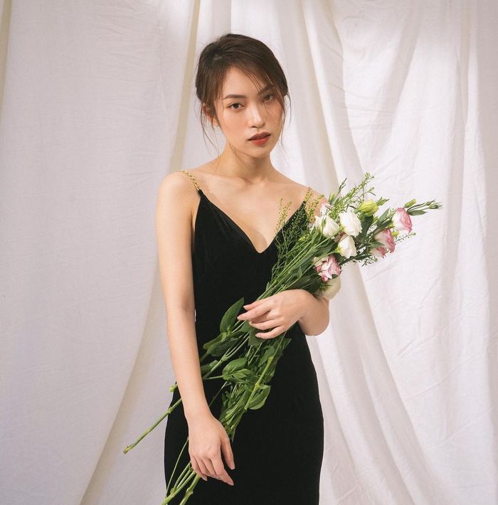 Cuộc sống hiện tại của hotgirl Khánh Vy: thành thạo 10 thứ tiếng