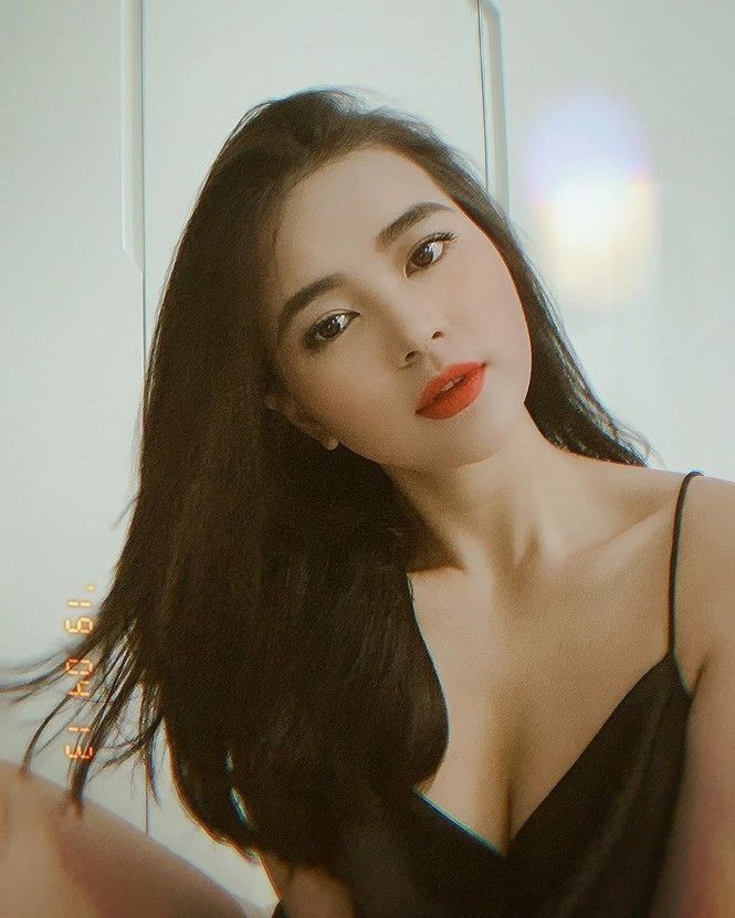 Cuộc sống viên mãn của nữ diễn viên chọn bỏ showbiz học làm phi công