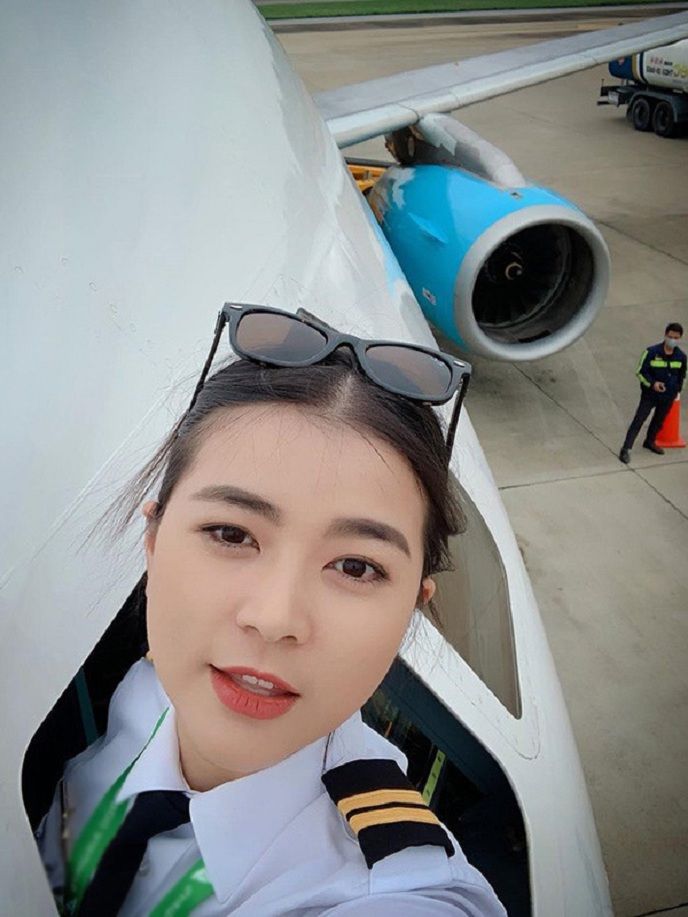 Cuộc sống viên mãn của nữ diễn viên chọn bỏ showbiz học làm phi công