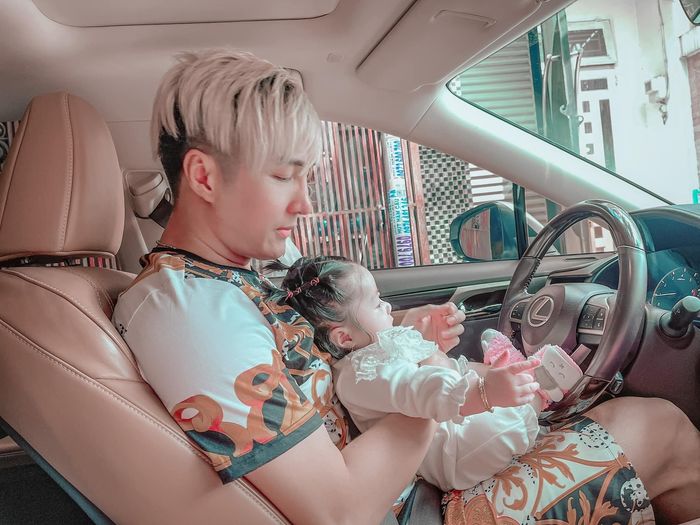Đặc quyền của ái nữ lai Hàn nhà Lâm Chấn Khang dù chưa đầy 1 tuổi