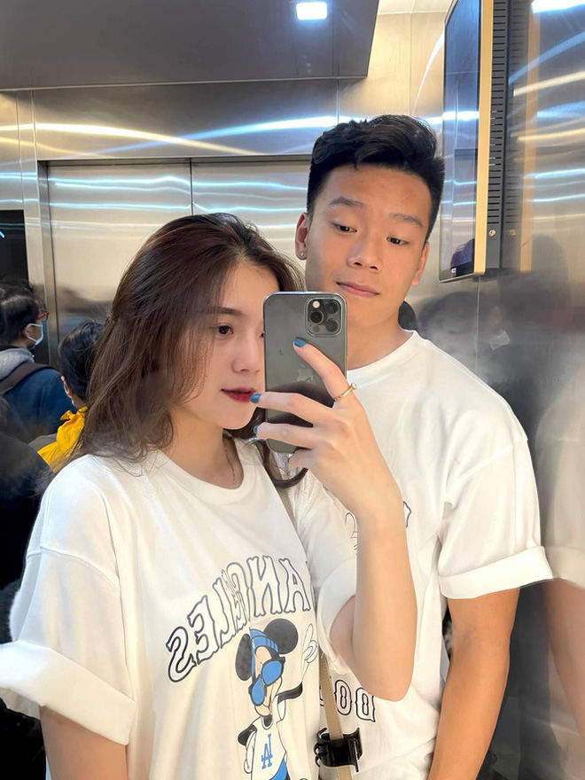 ĐTVN lên đường sang Saudi Arabia, hội nàng WAGs bắn tim tung tóe