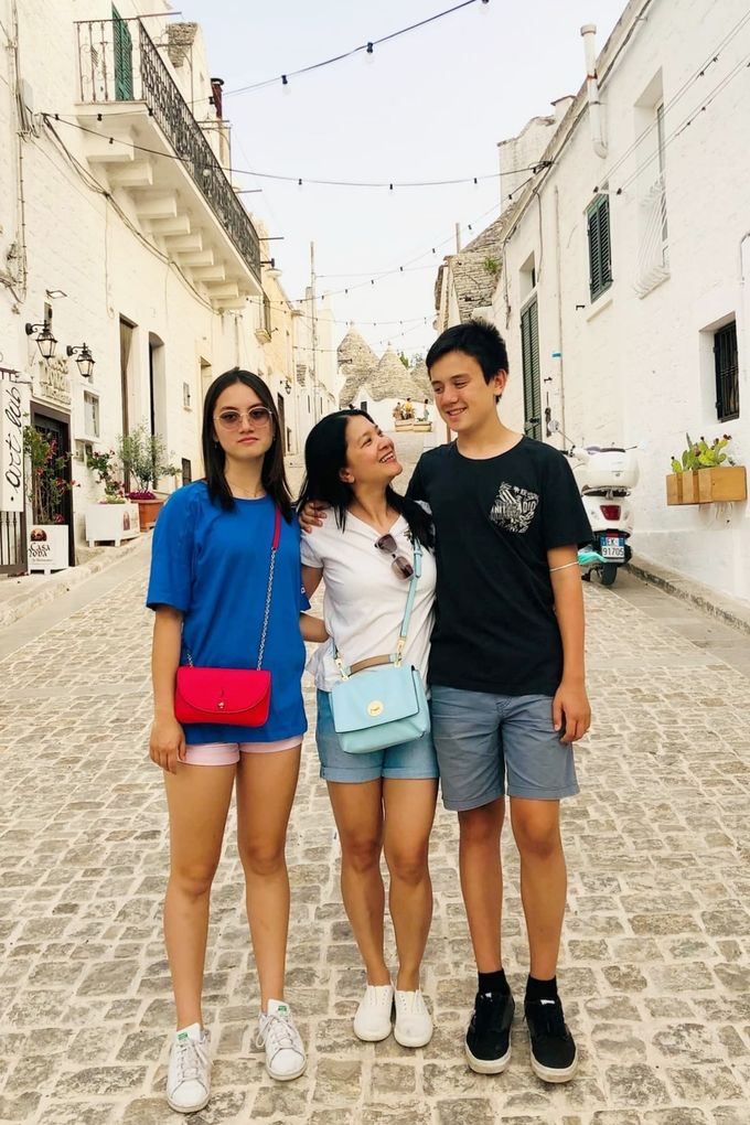 Danh tính 2 con lai Tây của Kim Ngân Người đàn bà yếu đuối