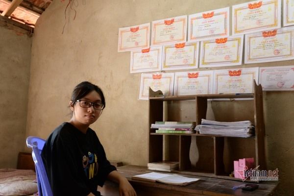 Đạt 28 điểm khối B, nữ sinh Hà Tĩnh ngậm ngùi bỏ học vì nhà nghèo