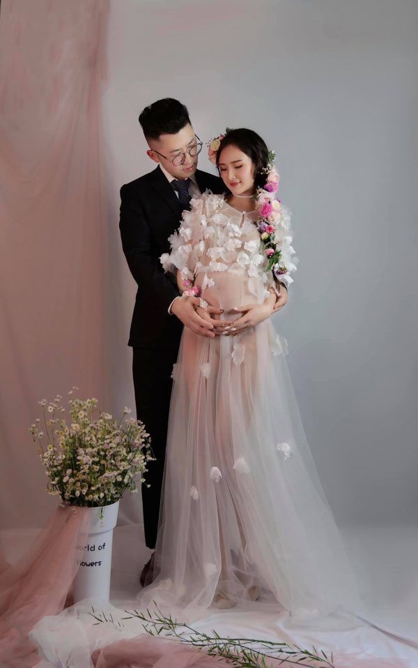 Đi du học cô gái 9x yêu thầy giáo kém 11 tuổi, tình yêu 7 năm cực ngọt