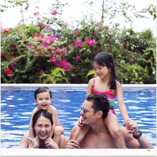 Đỉnh như vợ chồng mỹ nhân Philippines: Mùa dịch vẫn thu nhập như mơ