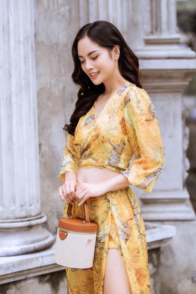 Bí quyết chiến thắng Covid-19 của một gia đình Á hậu có 7 người mắc