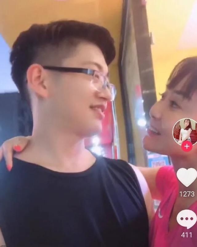Giữ con giùm bạn thân, 17 năm sau hốt luôn chàng trai ấy làm chồng