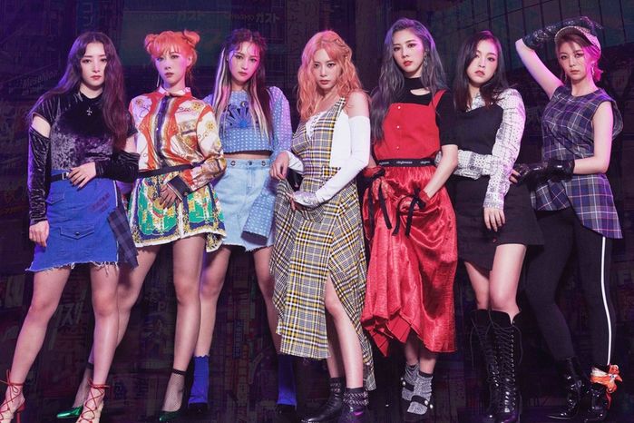 Gọi tên nhóm nhạc dị nhất Kpop: Có girl group quay cả cảnh nghĩa trang