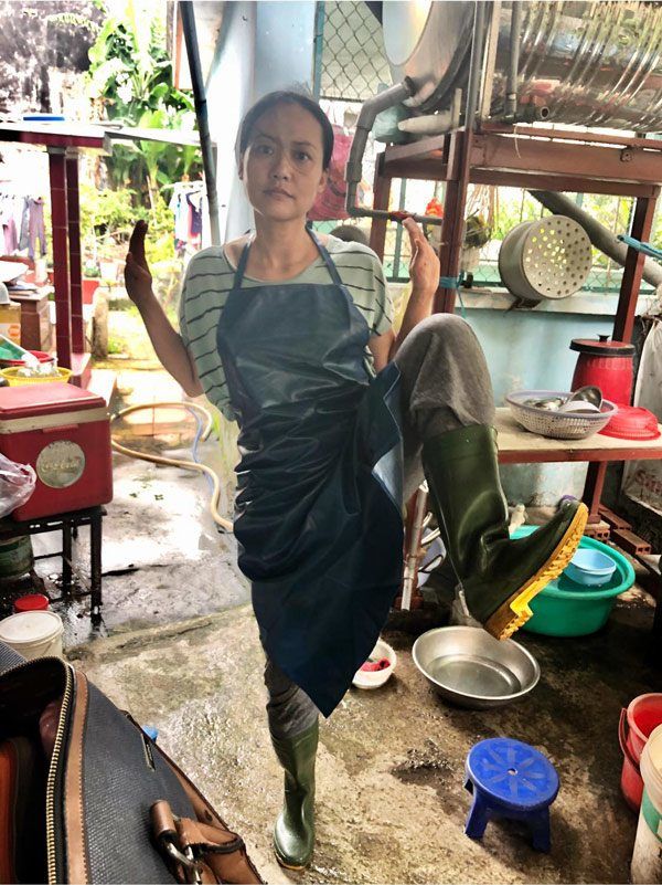 Gu ăn mặc sang xịn, trái ngược trên phim của Hồng Ánh Cây Táo Nở Hoa
