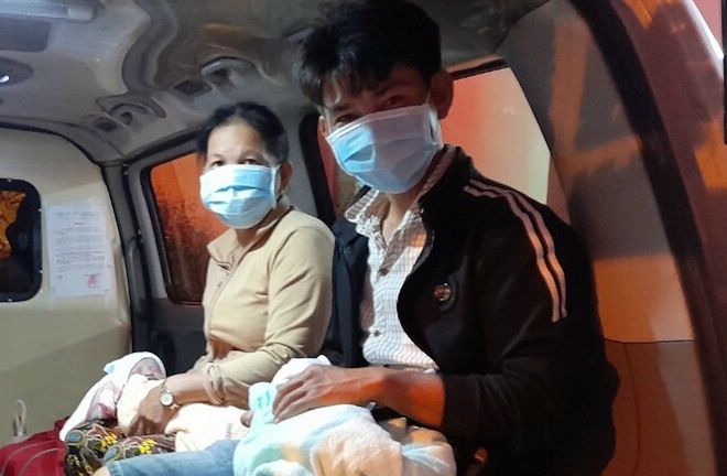 Những em bé chào đời có tên đặc biệt nhất: Công An, Cô Na có đủ