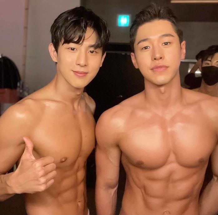 Hậu trường Nam vương Hàn: body như tượng tạc, mặt ngỡ đúc từ một khuôn