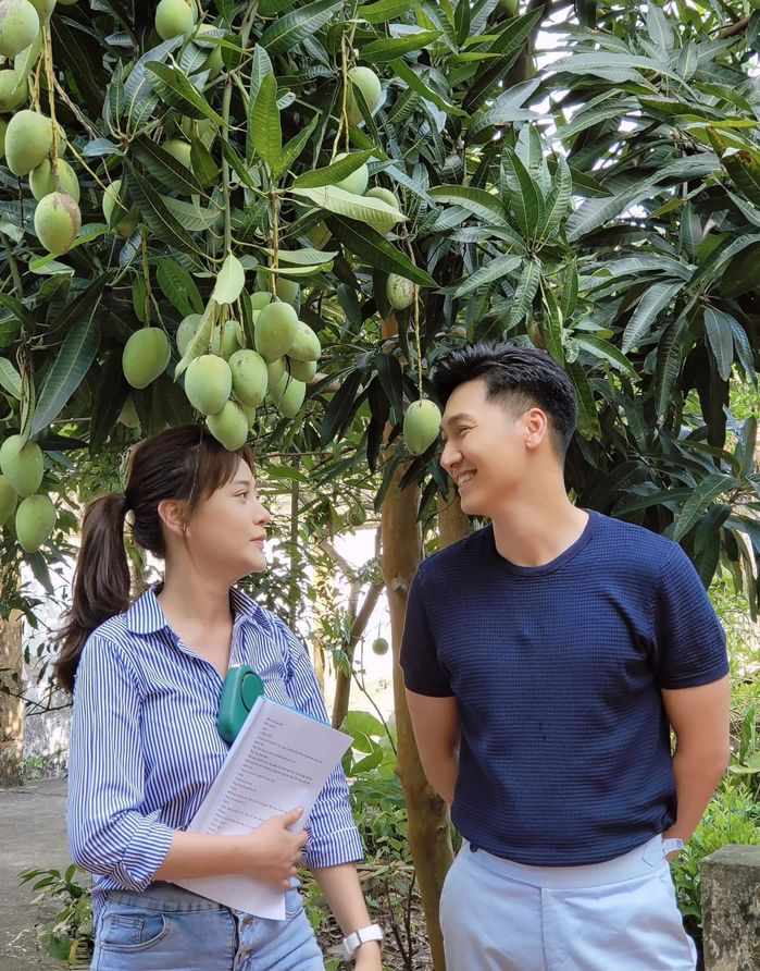 Nam chất vất Long: Được anh yêu như là được anh ban ơn đúng không?