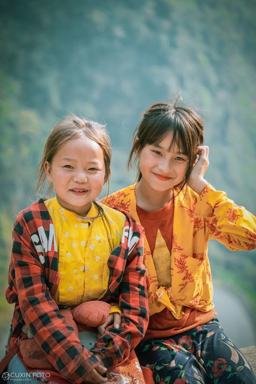 Hình ảnh bé gái Hà Giang mang nét đẹp thiên thần gây sốt CĐM