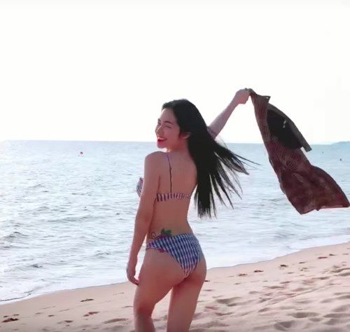 Mỹ nhân Việt sở hữu hình xăm bặm trợn nhưng là gái ngoan