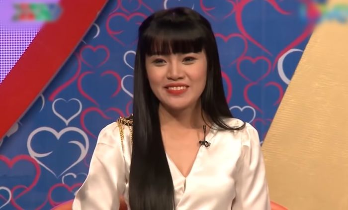 Hotgirl trả lại quà khi nam chính ra sức thả thính rồi từ chối hẹn hò