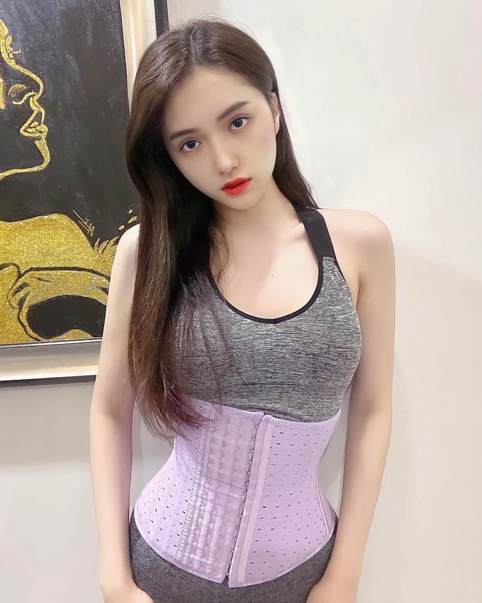 Câu nói xưa ứng nghiệm, Hương Giang được ví như thánh dự đời mình