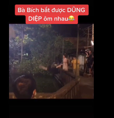 Hương Vị Tình Thân: Dũng - Diệp ôm nhau, hết đường chối trước bà Bích