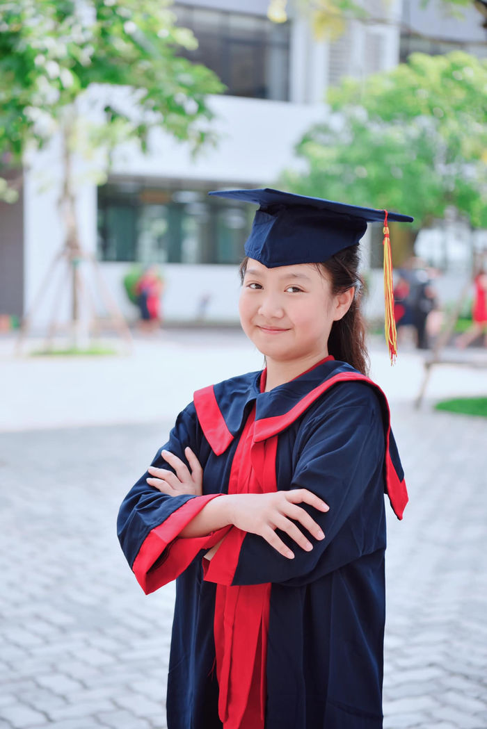 Con gái Shark Long chơi đàn điệu nghệ, 3 ngày bố thưởng 1 một lần