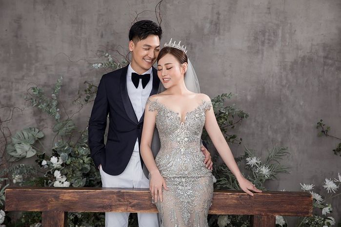 Hương vị tình thân: fan mừng đám cưới Nam - Long tiền tươi thóc thật