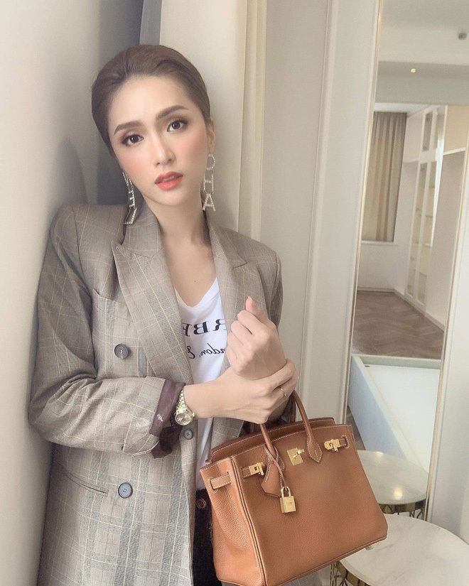 Hương Vị Tình Thân: Nam diện đồ chuẩn con dâu hào môn, đụng cả Vbiz