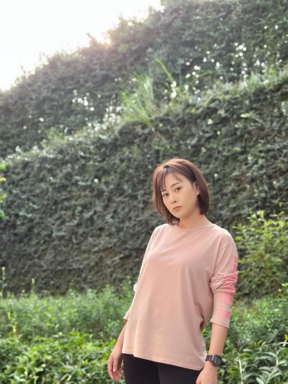 Hương Vị Tình Thân: Nam mặc áo phông vẫn đẹp, xin đừng khoác ghi lê