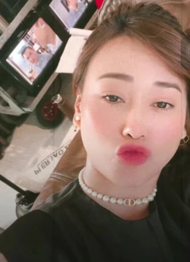 Hương Vị Tình Thân: Nam sở hữu loạt phụ kiện hot từ Vbiz đến Kbiz